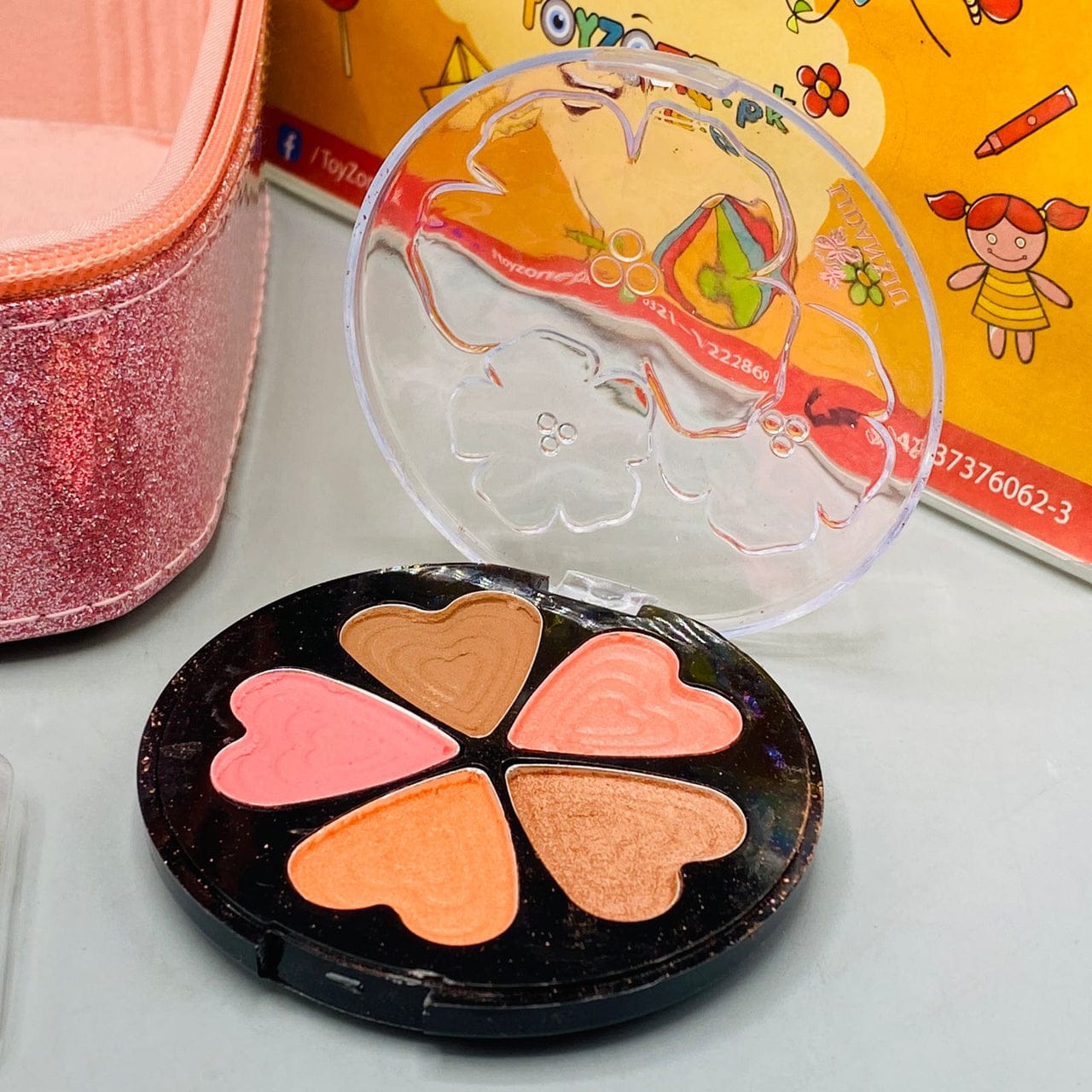 Kids Makeup Kit for Girls, Washable Makeup set 32 Pcs for Kids Girls.